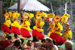 アリイ・ルアウ・レストラン slide 30