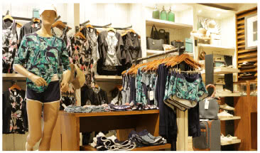 Casual women's wear