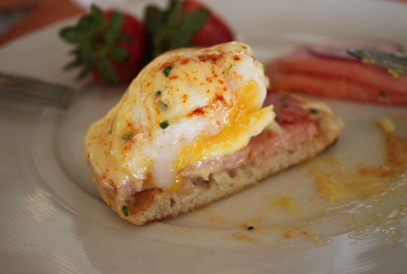 カハラホテルの豪華な朝食バイキング