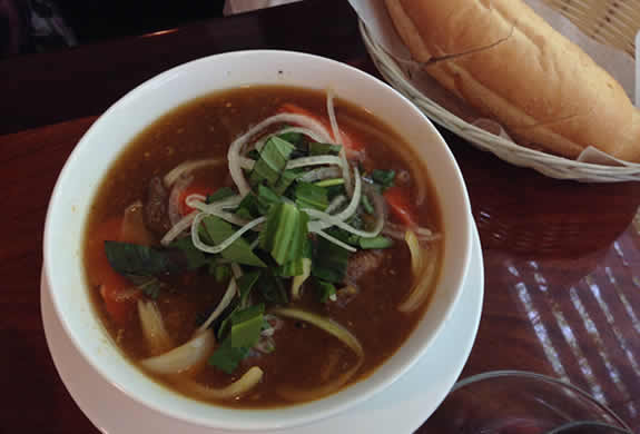 アラモアナ近辺でベトナム料理が食べたくなったら