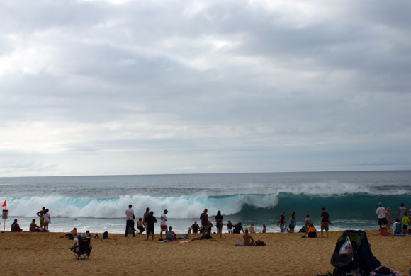 オアフ島、ノースショア。ワイメアビーチの高波