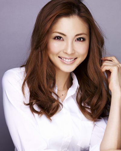 道端ジェシカ、吉川ひなの、蛯原友⾥、押切もえ、加藤夏希、Mie、⽯田ニコル、今井華ほか、人気モデルがワイキキに集合！ハワイアン・メイ!コレクション