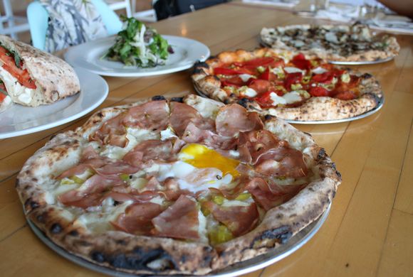 絶品のピザで有名な、オアフ島カイルアの美味しいイタリアン･レストラン、プリマ