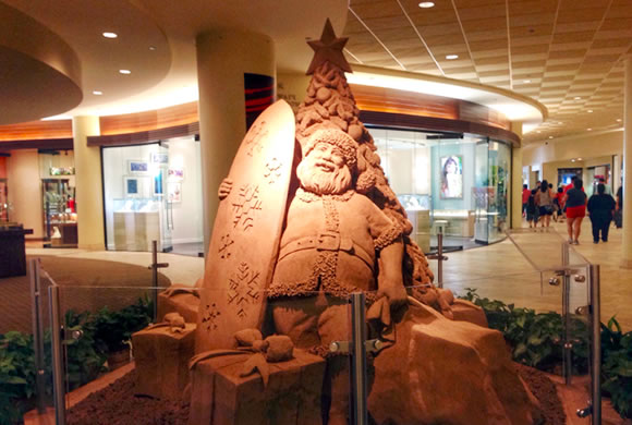 シェラトン･ワイキキの砂の彫像
