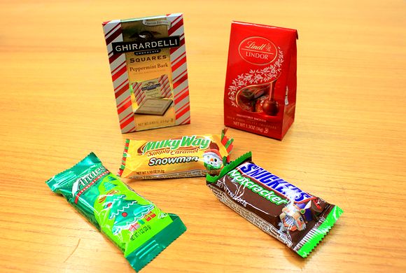 スーパーマーケット、ドラッグストアで見つけた、クリスマス限定のハワイのお菓子