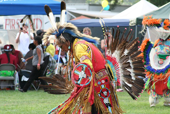 pow-wow-249204_640