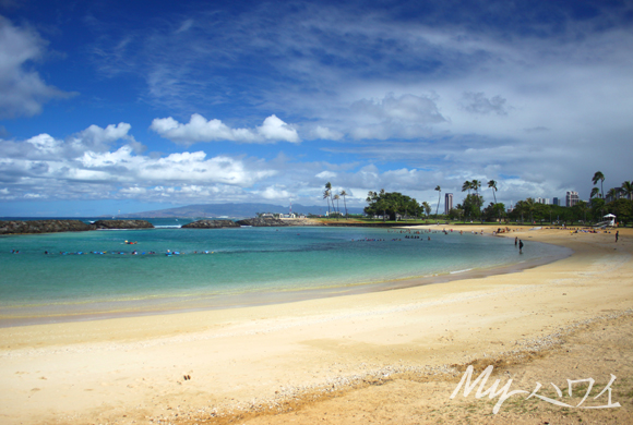 ala-moana-beach