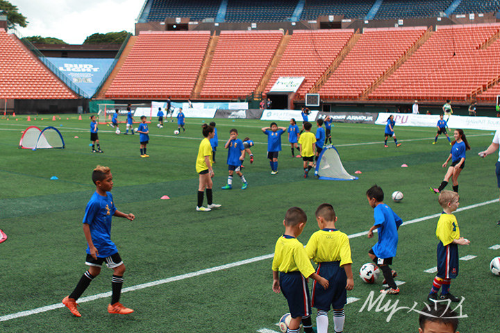 kids playing soccer at Aloha Stadium