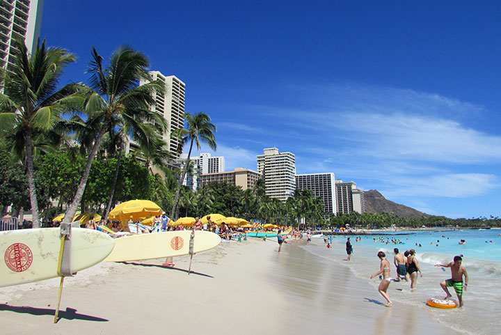 ハワイ旅行費用を節約する7つの秘訣 知らないと損 閑散期 お得なホテル セール情報など